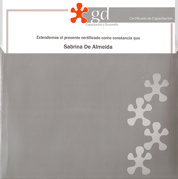 Sobre y Certificado de asistencia de capacitación